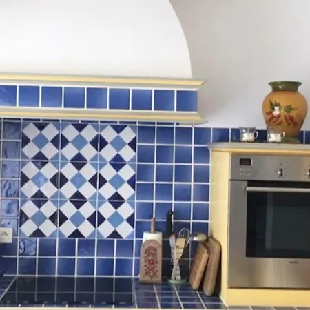 One Bedroom Flat In The Centre Of Cap D'antibes